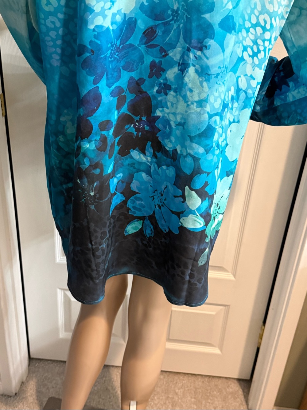 Soft Surroundings Womens Tunic Top Blouse L Blue Silk Jolene Watercolor - Picture 13 of 16